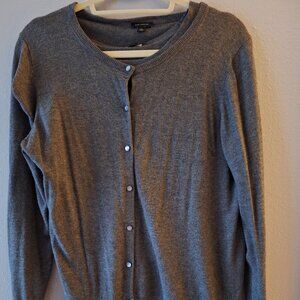 Ann Taylor Gray Cardigan Set . Soft, Light, Length 24 1/2", Bust 42" Size XL